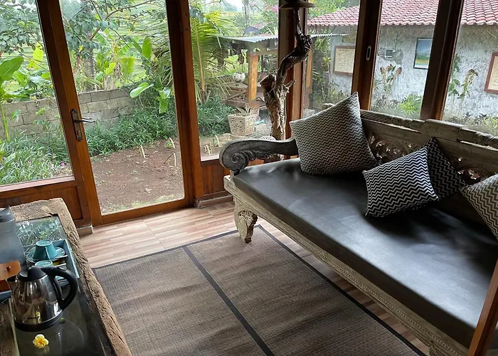 Villa Kts - Kubu Tepi Sawah Selemadeg